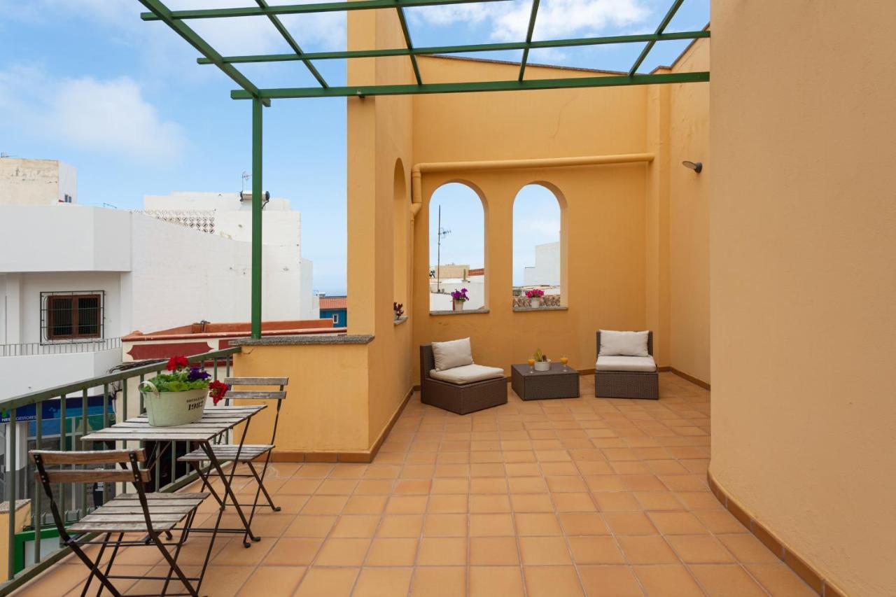 The Yellow House - Solarium - Climatized Pool Galdar Luaran gambar